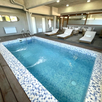 Piscina In climatizada (fines de semana y Verano)